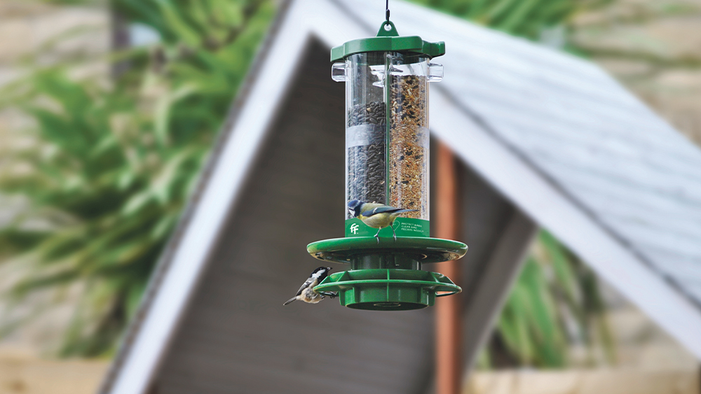 Win a Cleaner Feeder 2 plus your choice of a ZIG Squirrel Guard or Peanut Feeder worth up to £104!